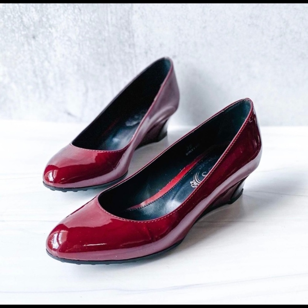 TOD’s Oxblood Zeppa Gomma T35 Leather Wedges